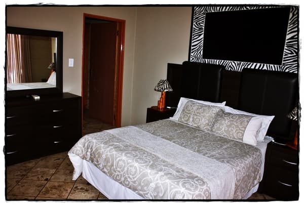 Luxury double room at Safari Travelodge in Kuruman